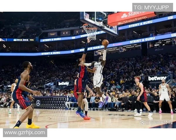 勇士与篮网激战正酣比分背后揭示两队实力对比与战术博弈